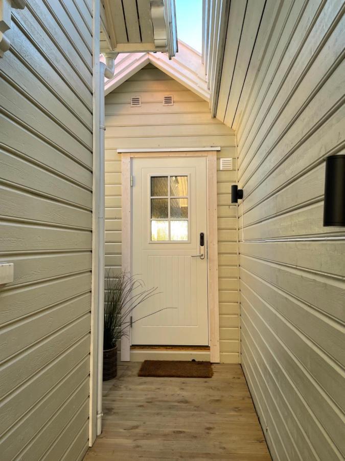 Modern, Small Appartment 拉尔维克 外观 照片