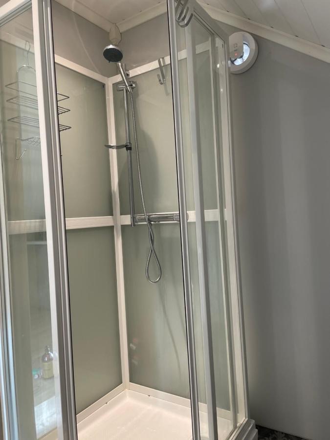 Modern, Small Appartment 拉尔维克 外观 照片